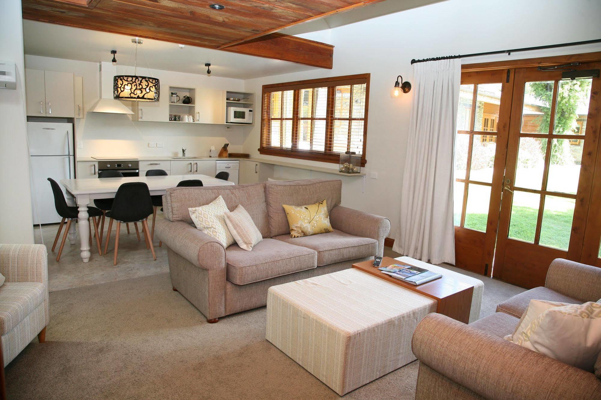 Wanaka Homestead Lodge & Cottages المظهر الخارجي الصورة